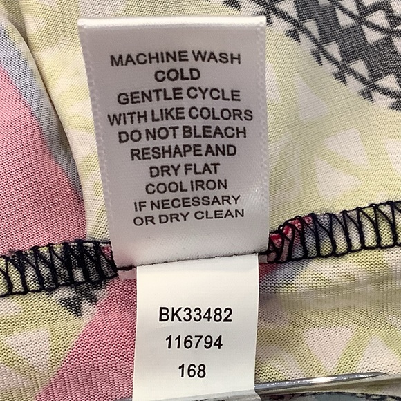 Melissa Paige Dress Size Medium Multicolored Floral Present Long Sleeves V-Neck - Picture 12 of 12